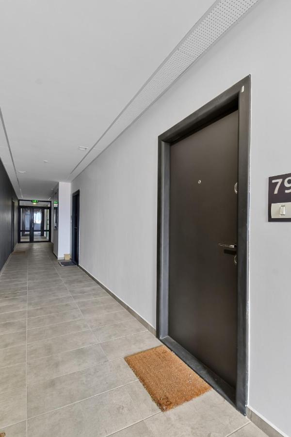 Modern In New Building With Panoramic View Brasov Exterior photo