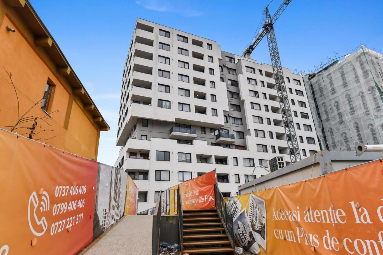 Modern In New Building With Panoramic View Brasov Exterior photo